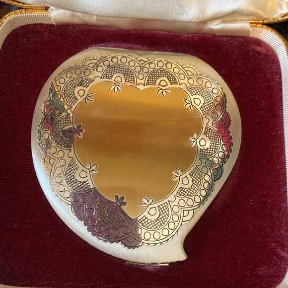 Rate Vintage Elgin American compact mirror - Picture 3 of 10